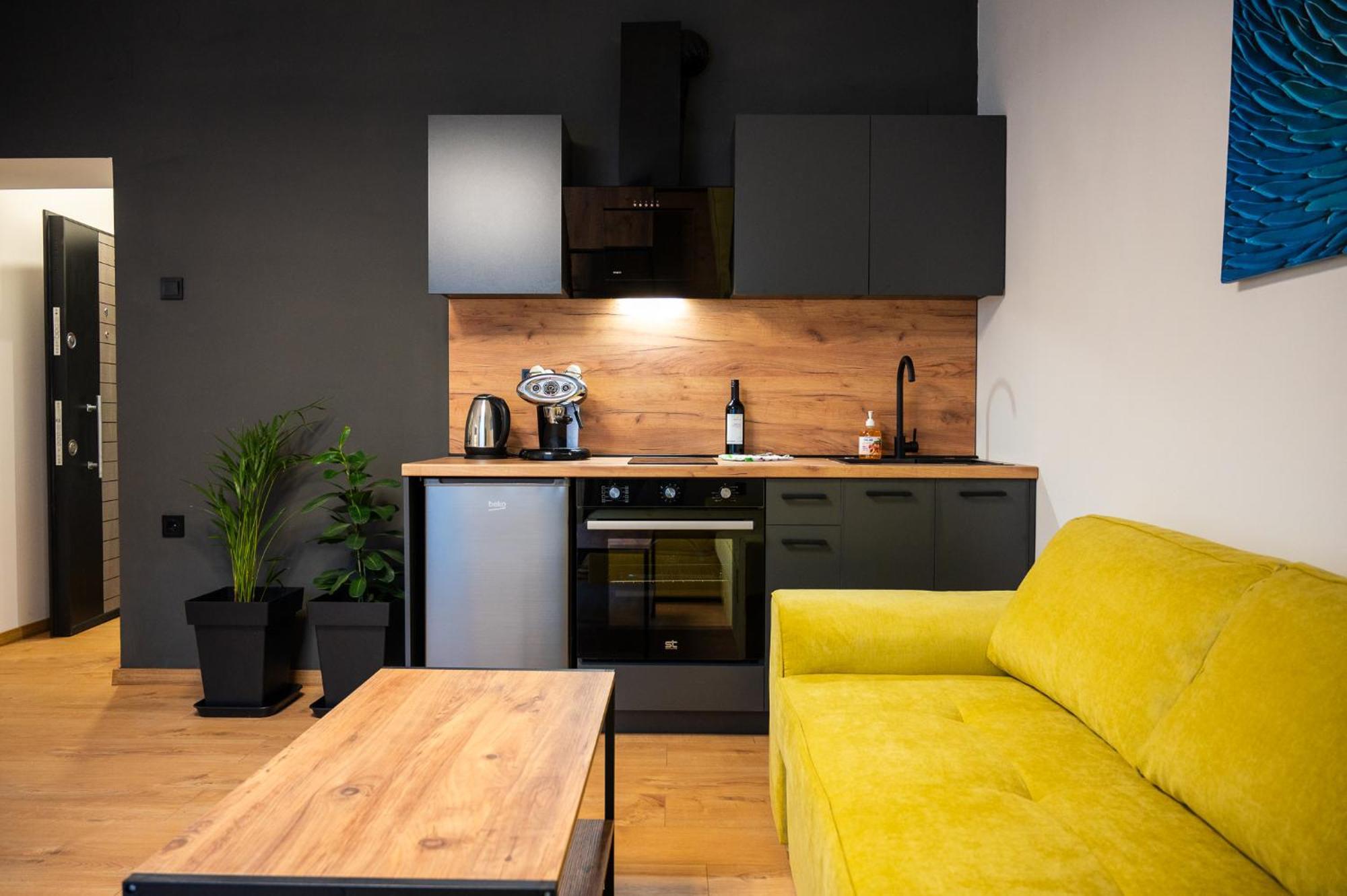 Casa Central Apartments Скопье Экстерьер фото