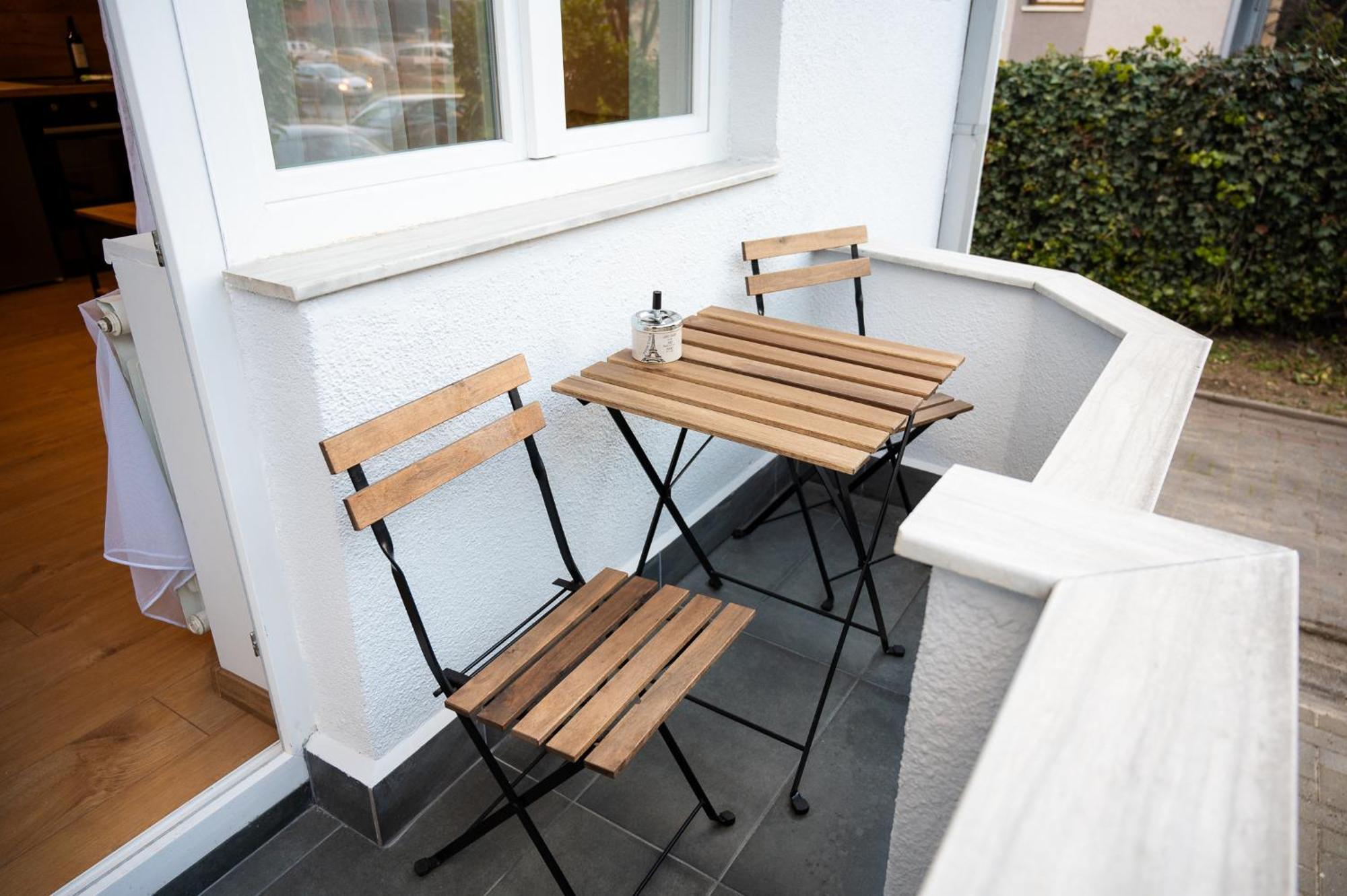 Casa Central Apartments Скопье Экстерьер фото