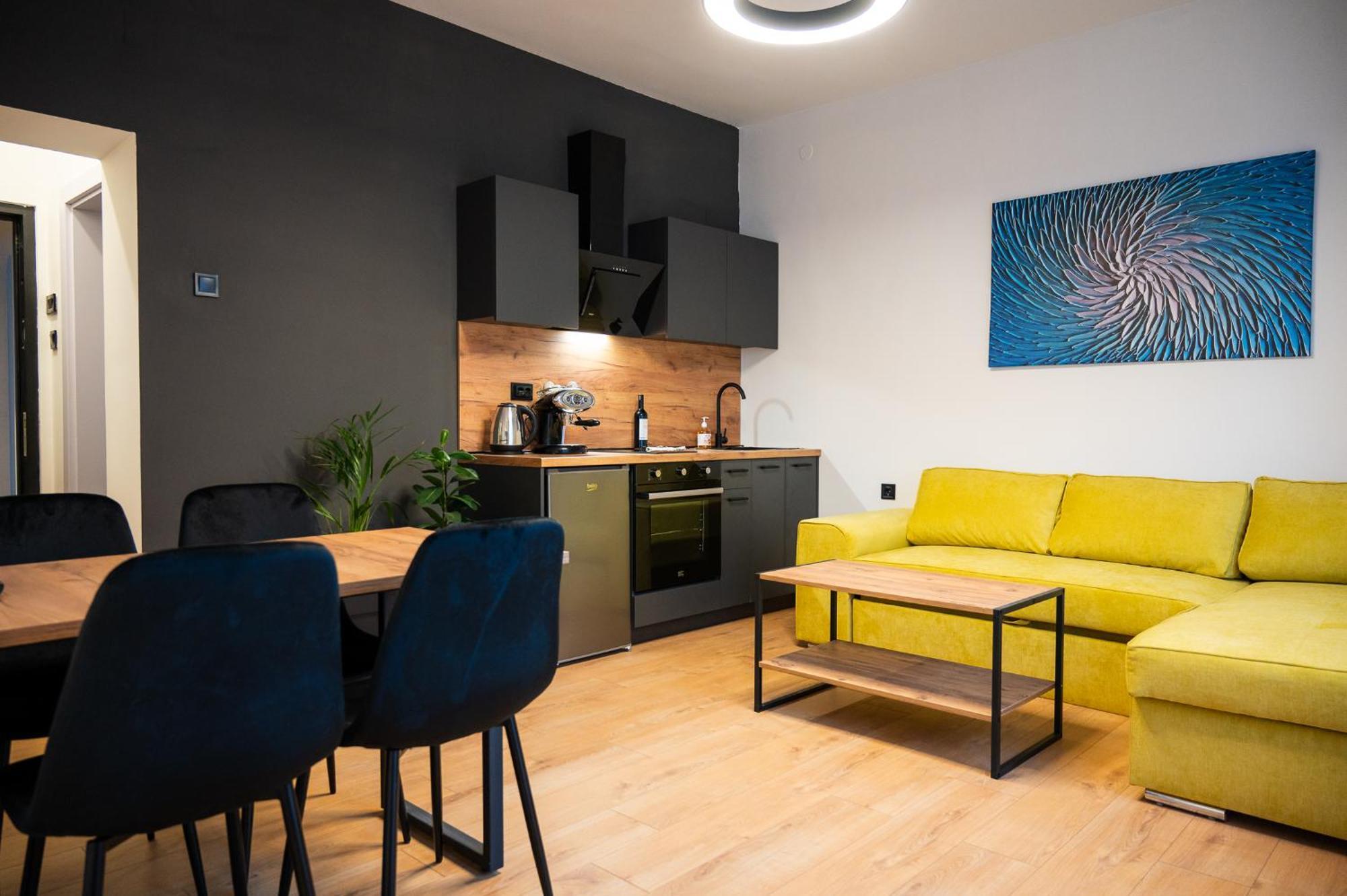 Casa Central Apartments Скопье Экстерьер фото