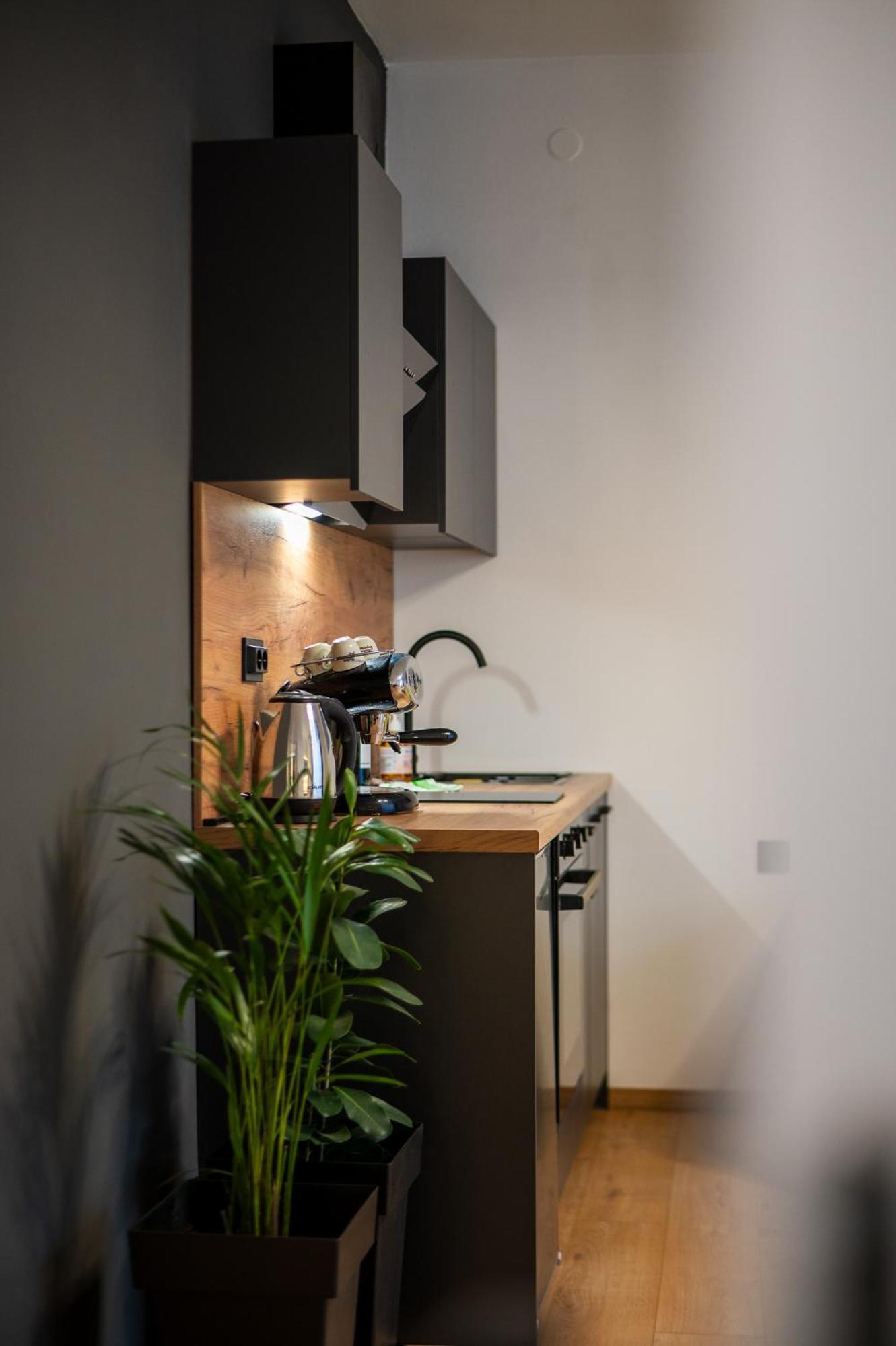 Casa Central Apartments Скопье Экстерьер фото