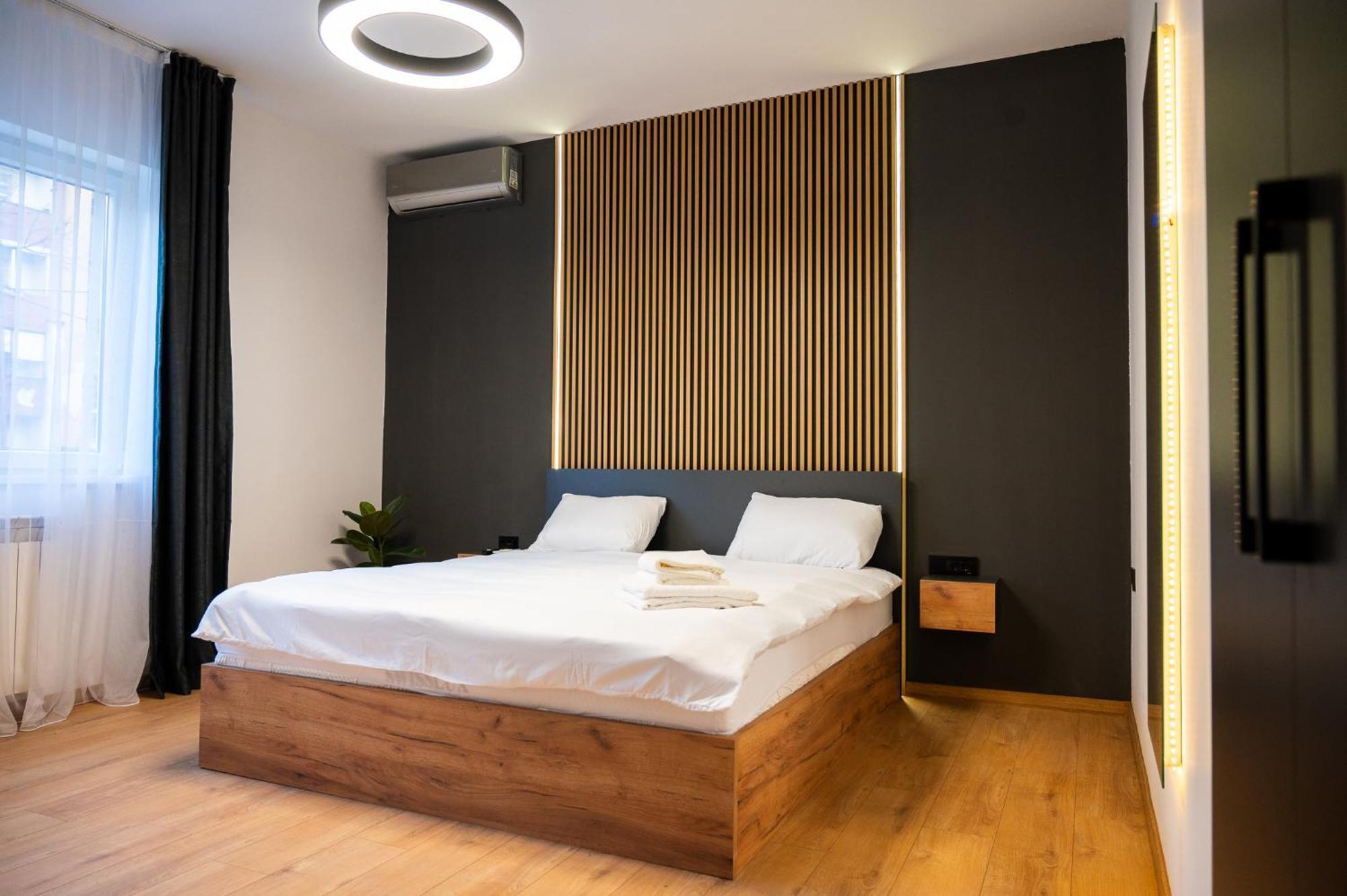 Casa Central Apartments Скопье Экстерьер фото